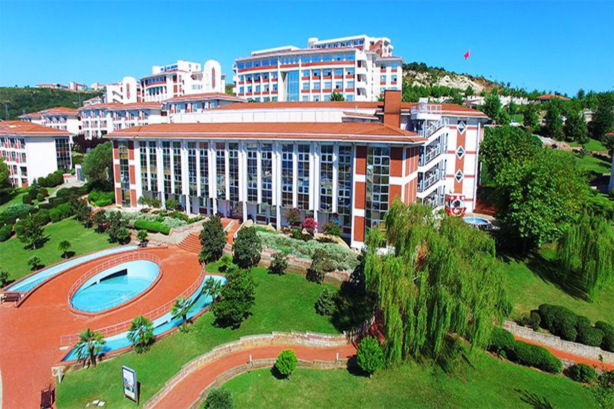 جامعة ايشك في تركيا